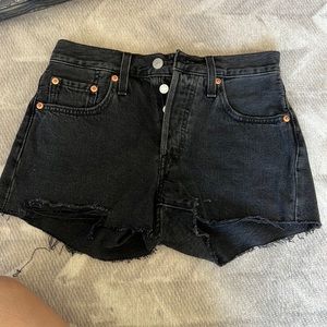 Size 24 black Levi’s shorts